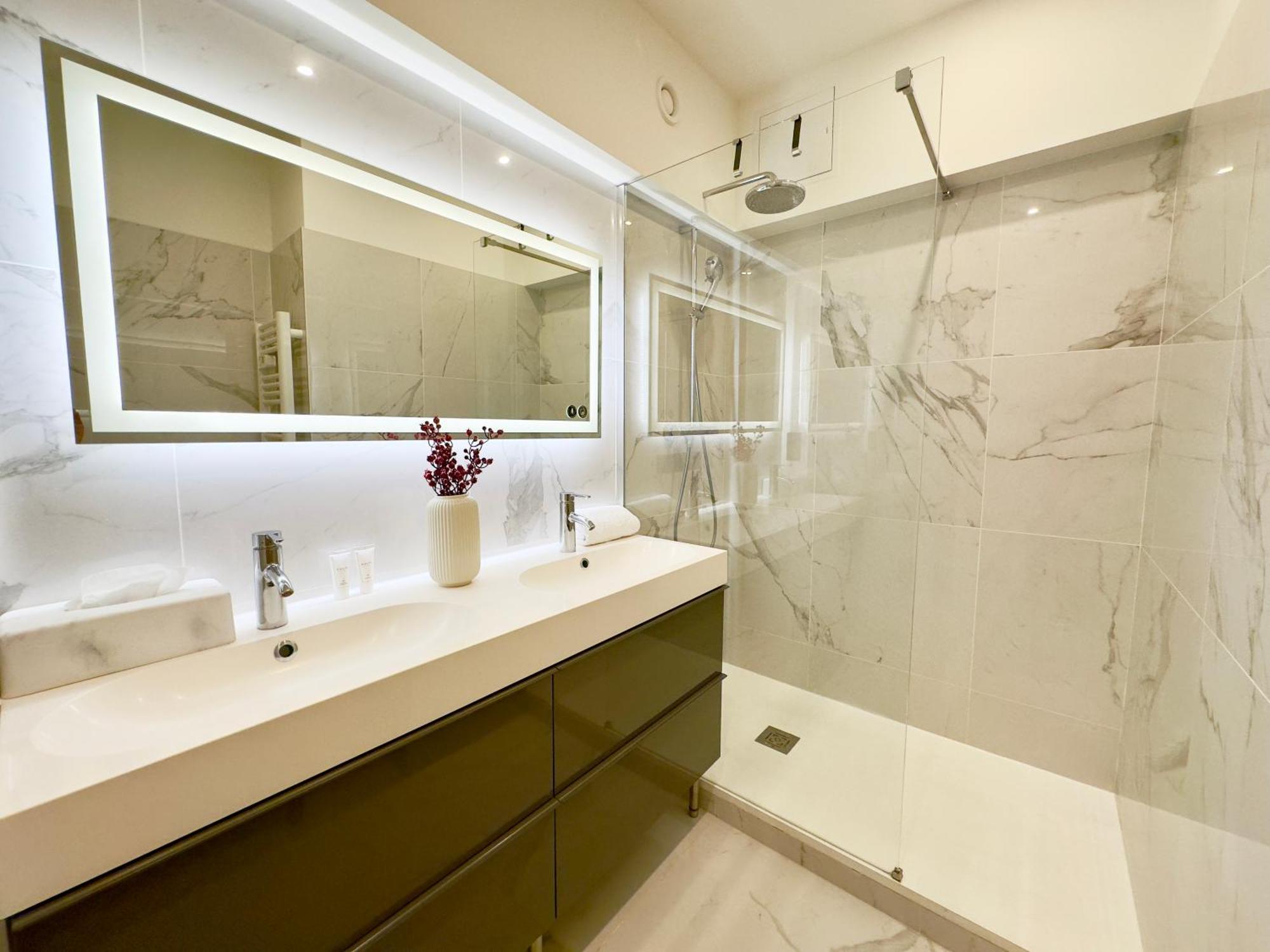 Luxueux 3 Pieces 80M2 - 2Ch - 2 Sdb - 1Mn Beach Croisette Канны Экстерьер фото